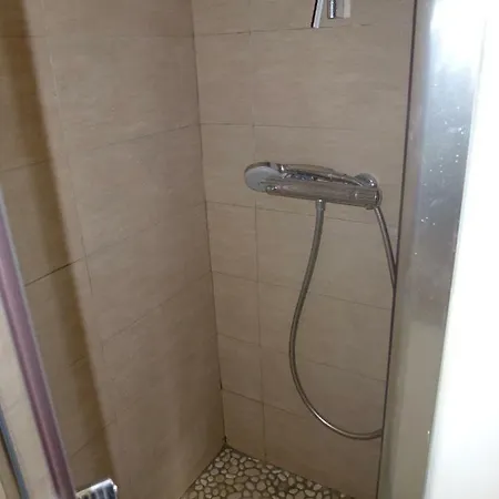 Les Pieds Dans L'eau *